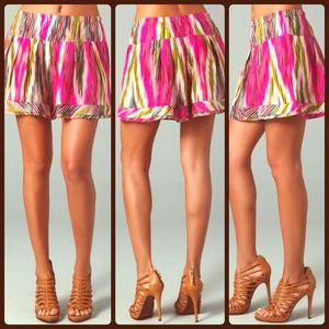 ✨Host Pick✨Nanette Lapore Ikat 'Whip It' Shorts