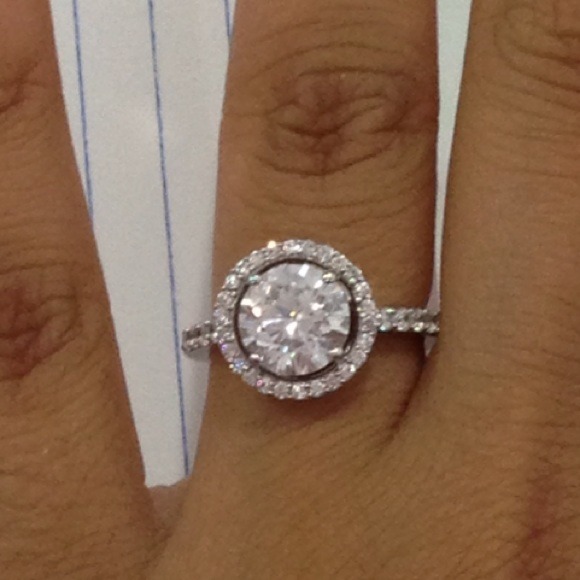 **Beautiful Authentic diamond ring!!** - Picture 4 of 4