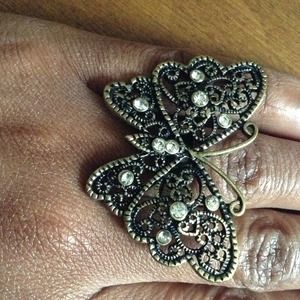 Butterfly ring