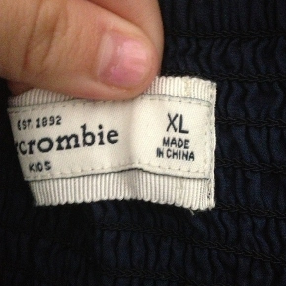 ✋ON HOLD✋NWOT Abercombie KIDS Floral Dress! XL - Picture 3 of 4