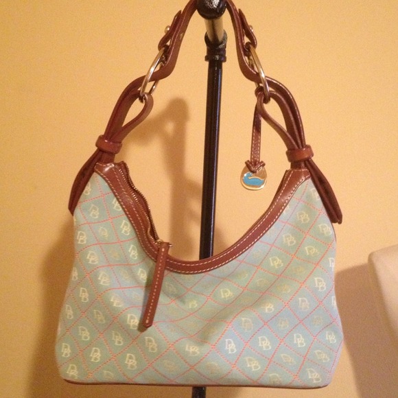 Dooney and Bourke cute handbag