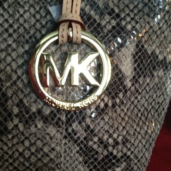 Xx SOLD xX Michael kors purse - Picture 3 of 4