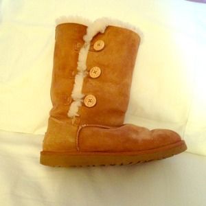 🚫RESERVED🚫 authentic tan uggs