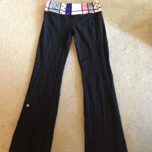 Lululemon groove yoga pants