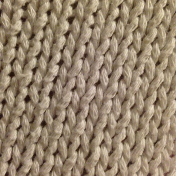 White sweater from urban outfitters - Picture 2 of 4