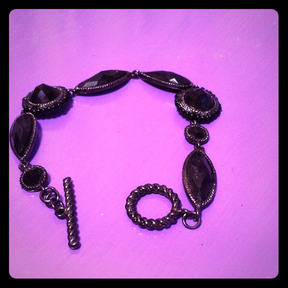 Sophisticated bracelet, black jewels - Picture 1 of 4