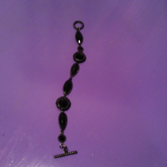 Sophisticated bracelet, black jewels - Picture 2 of 4