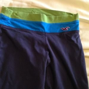 Hollister yoga pants and green north face jacket