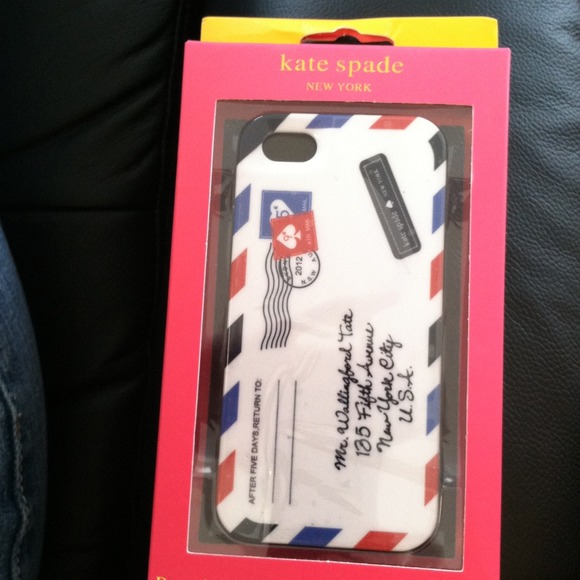 ⛔️SOLD⛔️Kate Spade. iPhone 5 case. Mail