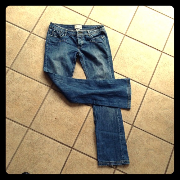 HOT!  Reef brand retro jeans!