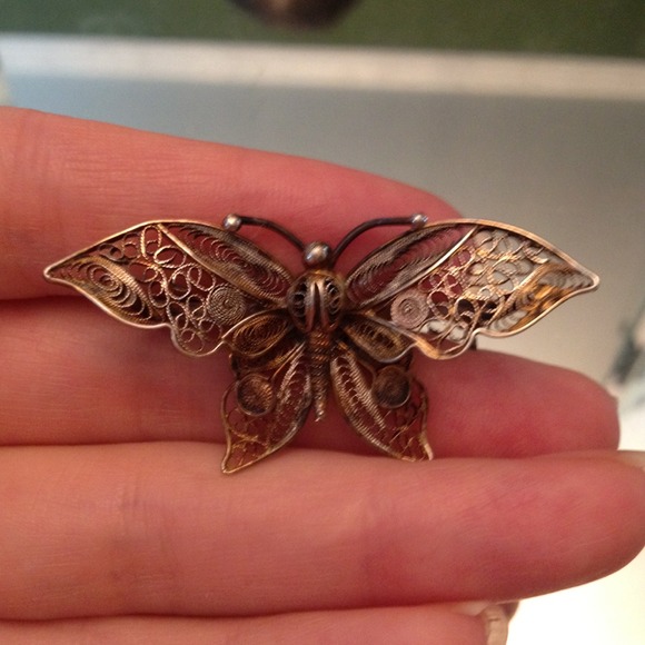 Beautiful butterfly pen! Gorgeous artisan work😊 - Picture 3 of 4