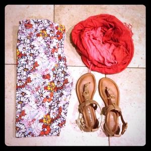 High waisted flower print pants