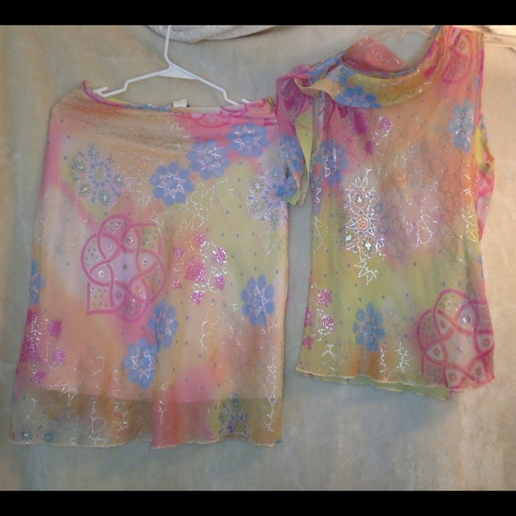 Nice & pretty set of t-shirt + skirt