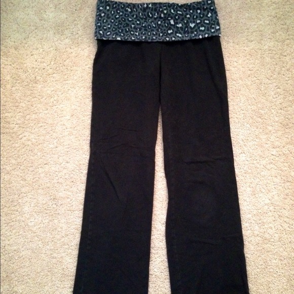 Leopard print, bootcut yoga pants