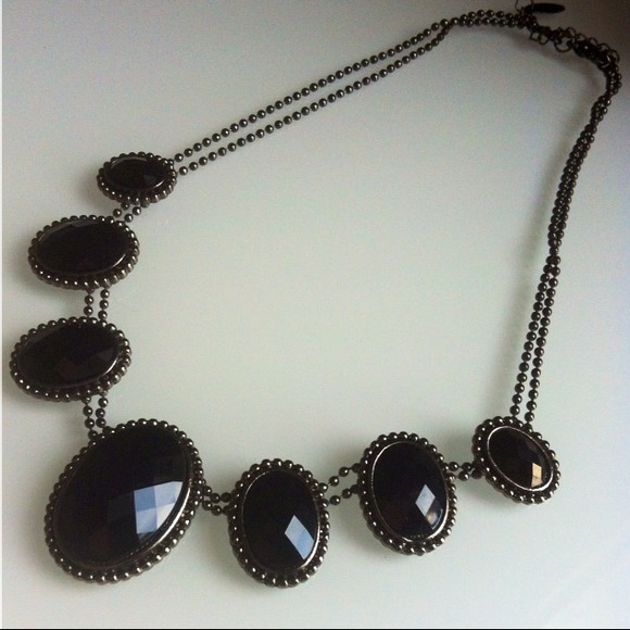👏BUNDLED FOR BOBBIE👏 black statement necklace