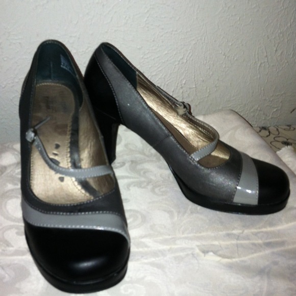 Mudd colorblock heels grey black size 8.5 - Picture 1 of 3