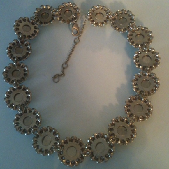 🎁SOLD🎁Blue flower drop necklace - Picture 4 of 4