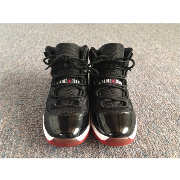 ♡Bred 11s♡