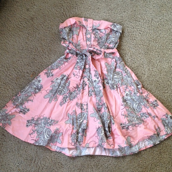 Pink and grey flower strapless dress
