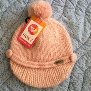 NWT Roxy toddler winter hat
