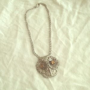 Owl choker
