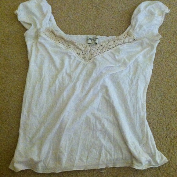 Med-large Abercrombie and Fitch baby doll tee