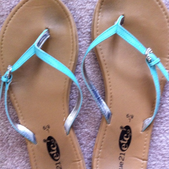Flip flops - Picture 1 of 1