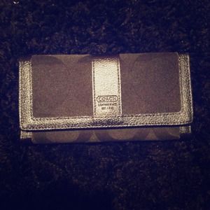 🚫SOLD IN BUNDLE 🚫Black coach wallet