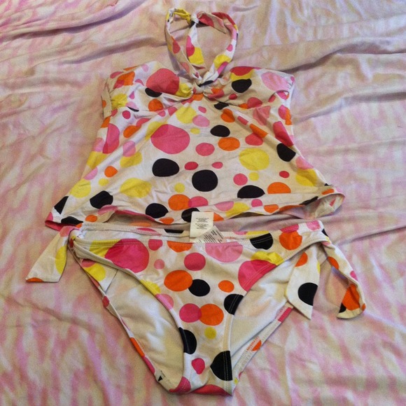 Bathing suit