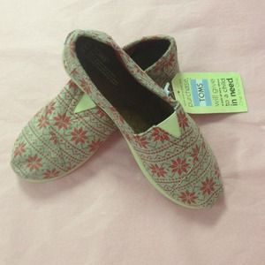 TOMS