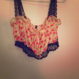 Love culture crop top