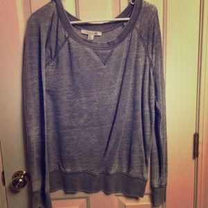 Cute washed out top! Faded blue