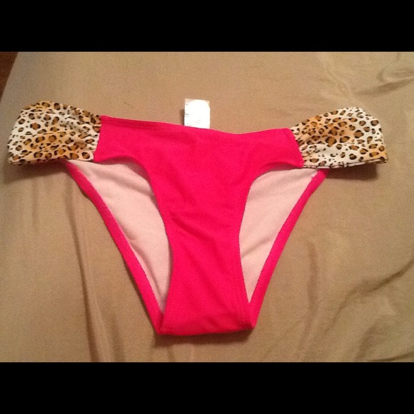 Bikini set - Picture 2 of 4