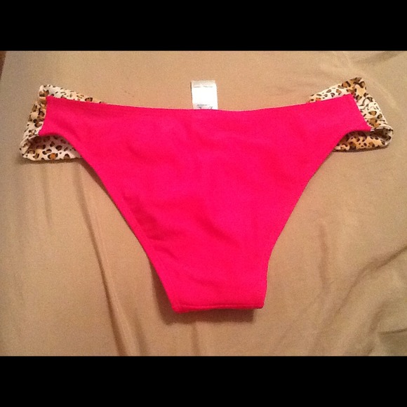 Bikini set - Picture 3 of 4