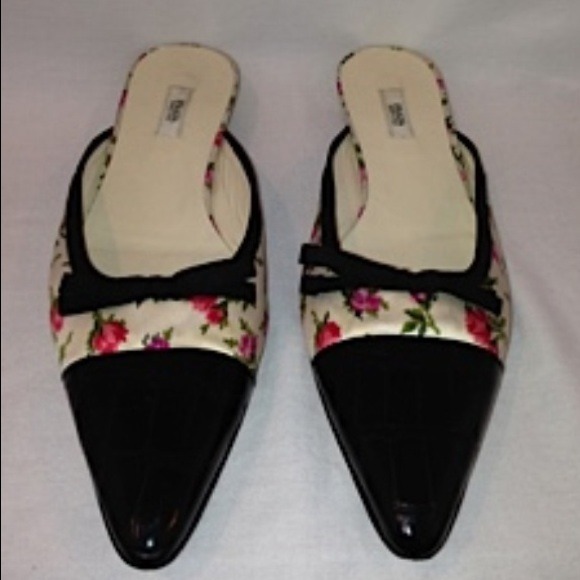 PRADA BLACK AND FLORAL SLIDE