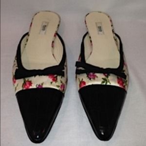 PRADA BLACK AND FLORAL SLIDE