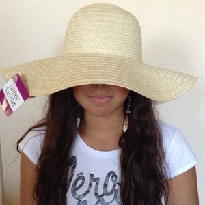 !!!!REDUCED PRICE!!!! Sun Hat