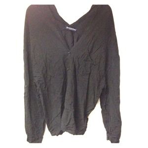 🍃Brandy Melville Estelle Top🍃🌻