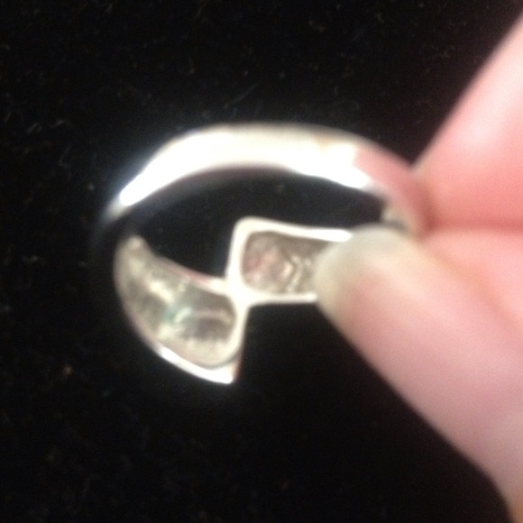 #31. A silver ring with mother of pearl stones - Picture 3 of 4