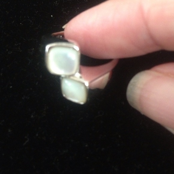#31. A silver ring with mother of pearl stones - Picture 4 of 4