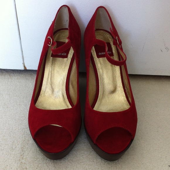 *NEW* Dolce Vita Crimson Wedge