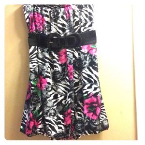 Halter dress vintage print with belt