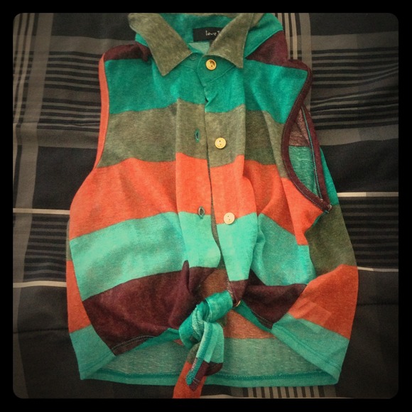 " LOVE J" CROP top 🚫TRADED🚫