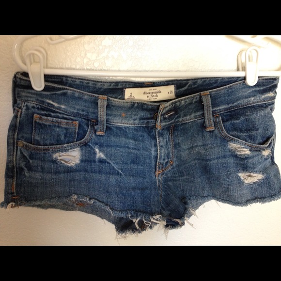Denim cut off shorts.