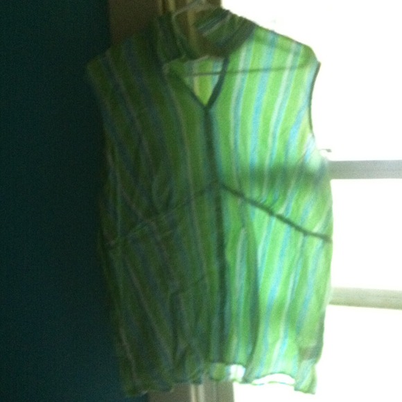 Women's shirt
