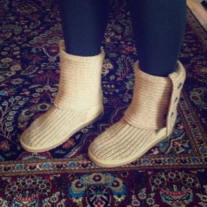 🌸 !!REDUCED!! Tan Knit Ugg Boots Size 6.5/7