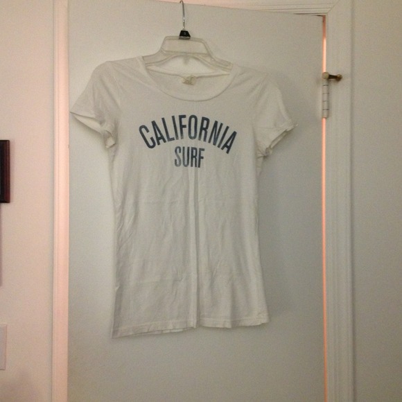 Hollister white t shirt