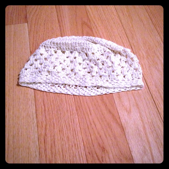 Sold!! Off white crochet hat