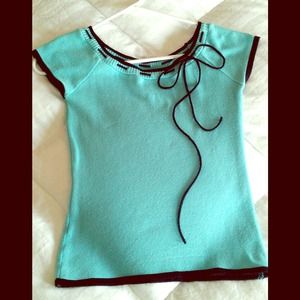 BUNDLED!! SHIPS IN NOVEMBER!! bow sweater