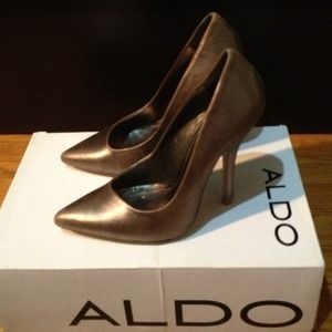Gold Metallic Aldo Heels